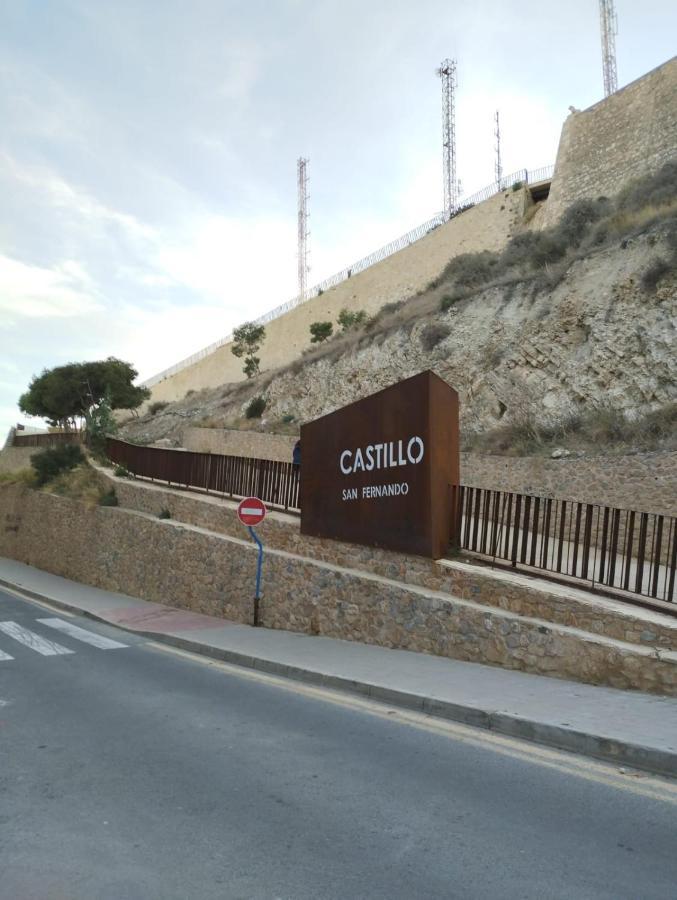 Apartamento Blanco Y Negro En El Centro Alicante Zewnętrze zdjęcie