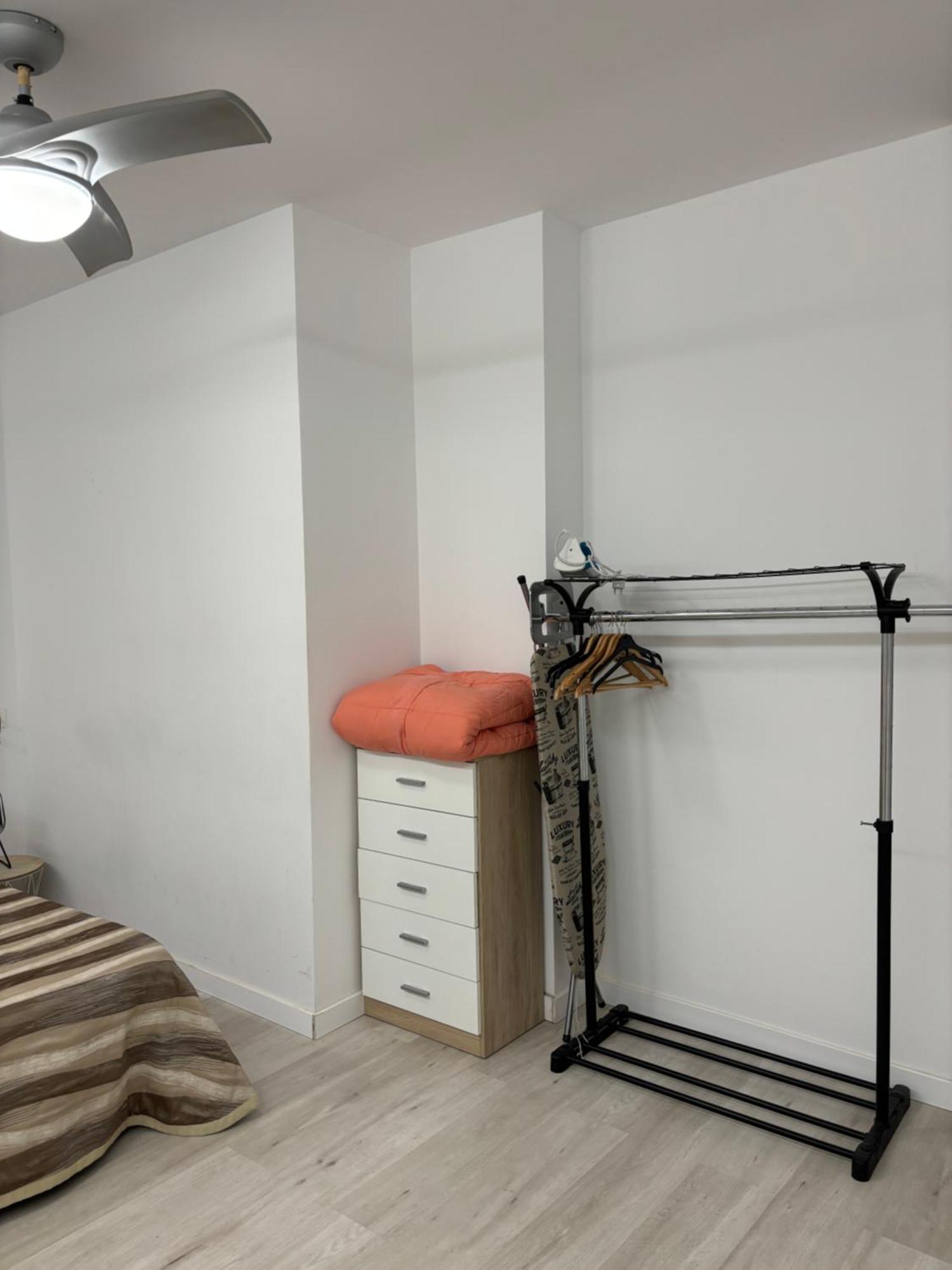 Apartamento Blanco Y Negro En El Centro Alicante Zewnętrze zdjęcie